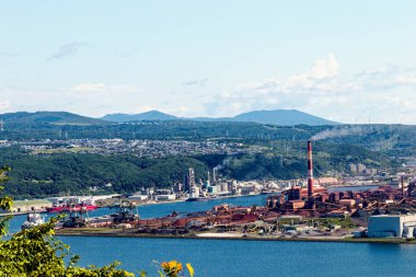 Muroran fabrikaları Sokuryozan 'dan görüldü