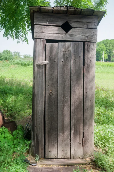 Staré dřevěné WC — Stock fotografie