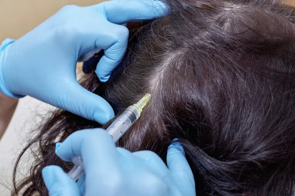 Anti saç dökülmesi enjeksiyon Kliniği.