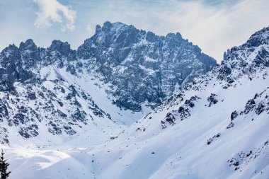 Polonya 'daki yüksek Tatra dağları