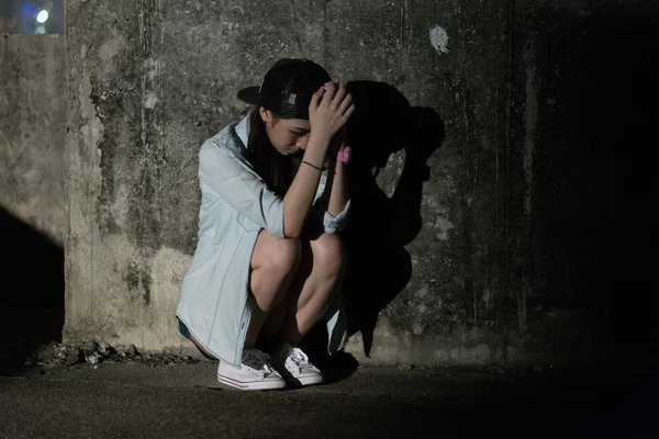 Kız depresyon, keder, umutsuzluk, caydırmaya, umutsuzluk 