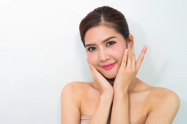 Portrait of attractive caucasian smiling woman — Stock Photo, Image