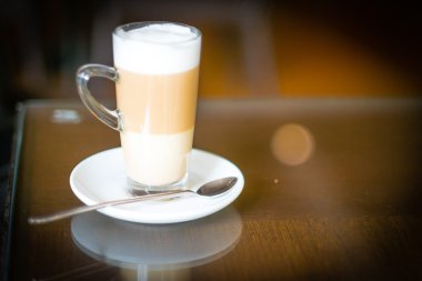 Kafede kahve latte macchiato fincan