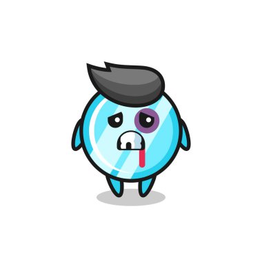 Yaralı ayna karakteri, yüzü morarmış, tişört, çıkartma, logo elementi için şirin bir tasarım.