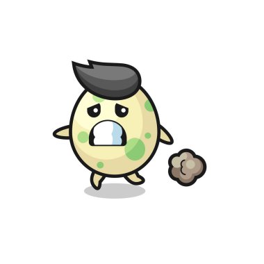 Korkuyla koşan benekli yumurtanın çizimi, tişört, etiket, logo elementi için şirin bir tasarım.