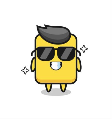 Sarı kartın karikatür maskotu. Güzel bir jest, tişört, çıkartma, logo elementi için şirin bir tasarım.