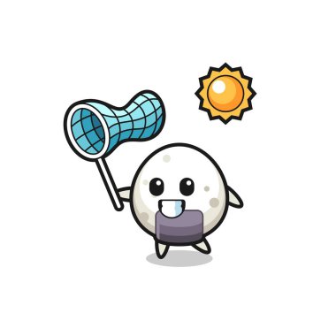 Onigiri maskotu illüstrasyonu kelebek yakalıyor, tişört, çıkartma, logo elementi için şirin bir tasarım.