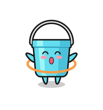 Şirin plastik kova karikatürü hula hoop oynuyor, tişört, çıkartma, logo elementi için şirin bir tasarım.