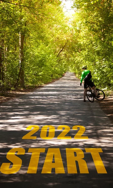 Yoldaki yazıtlar. 2022 'den başla..