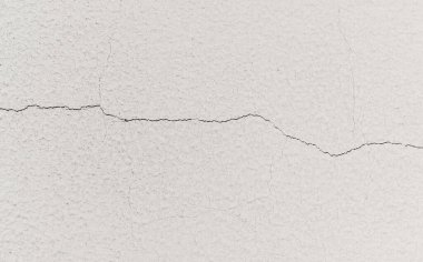 çatallı beton beyaz duvar