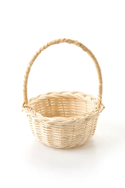 Cesta tejida en blanco — Foto de Stock