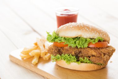 Çıtır tavuk burger