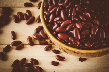 ahşap arka plan - vintage film fil ile yumuşak odak üzerinde kırmızı fasulye