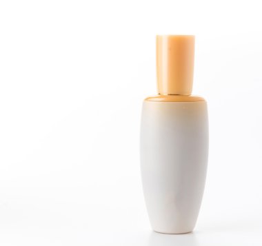 Serum şişesi üzerinde beyaz