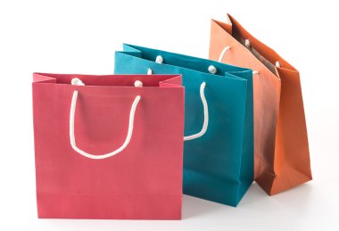 Beyaz üzerine kağıt torba.