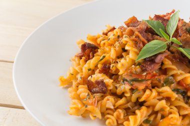 ahşap üzerine Penne makarna