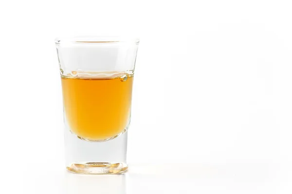 白地・ ウィスキー グラス — ストック写真