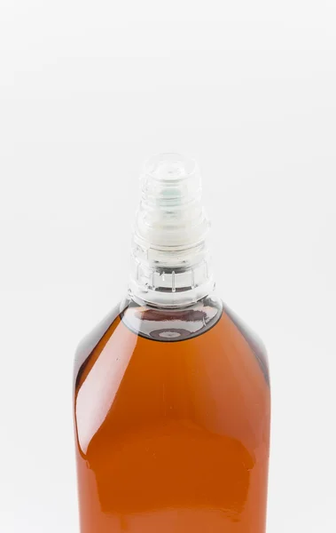 Garrafa wisky bottlewisky no fundo branco — Fotografia de Stock