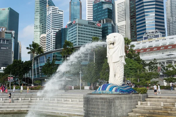 Singapore, Jul 16 2015: Se Merilon staty på Marina Bay jag — Stockfoto