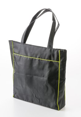 Beyaz arka plan üzerinde çanta