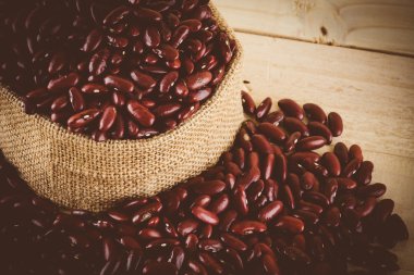 ahşap arka plan - vintage film fil ile yumuşak odak üzerinde kırmızı fasulye