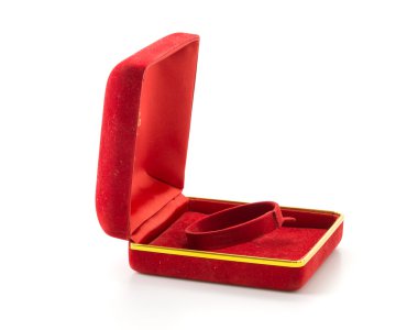 Beyaz arkaplanda mücevher kutusu