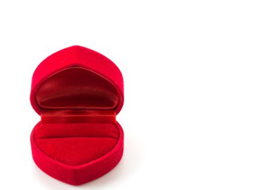 Beyaz arkaplanda mücevher kutusu