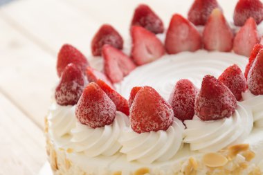 tatlı çilekli tatlı dondurma pastası.