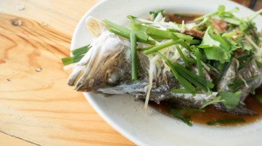 Soya soslu buğulama snapper