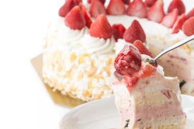 tatlı çilekli tatlı dondurma pastası.