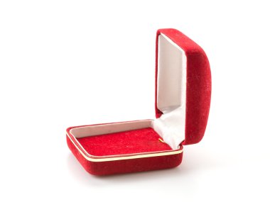 Beyaz arkaplanda mücevher kutusu