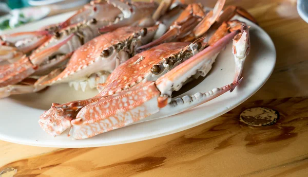 Steamed crab on white plate — Stock Photo, Image