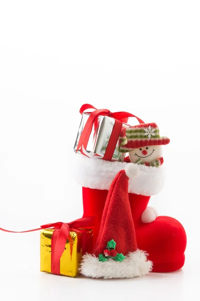 Подарункова коробка з різдвяним черевиком — стокове фото