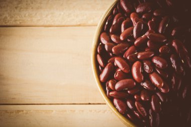 ahşap arka plan - vintage film fil ile yumuşak odak üzerinde kırmızı fasulye