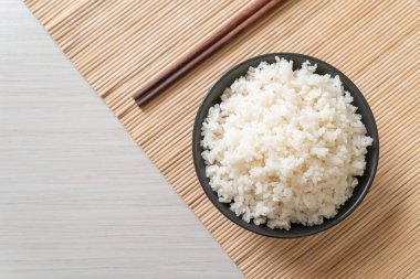 Tayland yaseminli beyaz pirinç kasesi.