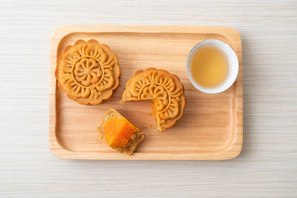 Chinese Moon Cake Durian Egg Yolk Flavour Tea Wood Plate — Stock Photo, Image