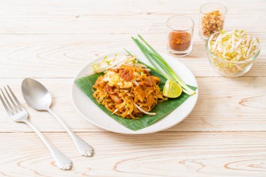 Pad Thai - Kızarmış pirinç eriştesi