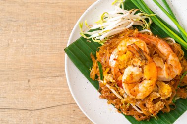 Pad Thai - Kızarmış pirinç eriştesi