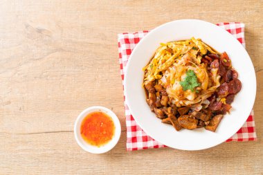 Çin Buharlı Pirinç Eriştesi - Asya usulü