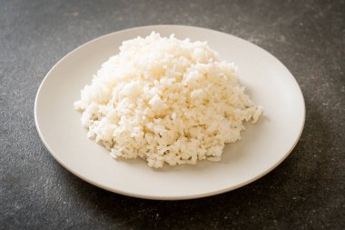 Tay yasemini pilavı pişirdim.