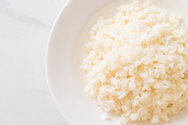 Tay yasemini pilavı pişirdim.