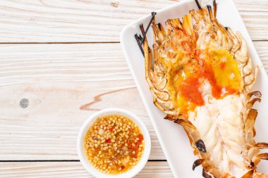 Izgara Taze Dev Nehir Karidesi Baharatlı Deniz Ürünleri Soslu