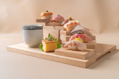 Omakase sushi premium set - Japon yemek tarzı