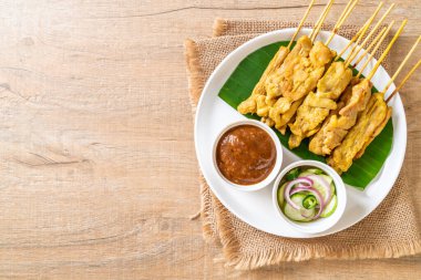 Pork satay - Fıstık soslu ızgara domuz eti ya da tatlı ve ekşi sos - Asya usulü