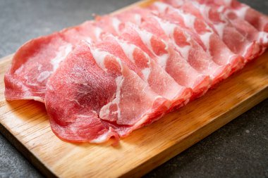 taze doğranmış domuz eti.