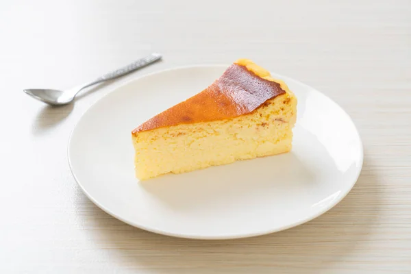 Hembränd Cheesecake Vit Tallrik — Stockfoto