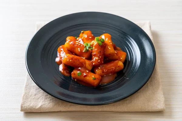 Kue Beras Korea Tongkat Saus Pedas Tteokbokki Gaya Makanan Korea — Stok Foto