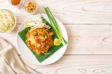 Pad Thai - Kızarmış pirinç eriştesi