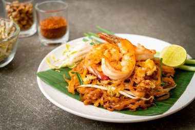 Pad Thai - Kızarmış pirinç eriştesi