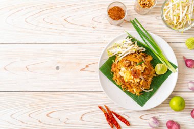 Pad Thai - Kızarmış pirinç eriştesi